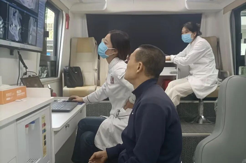 服务.jpg